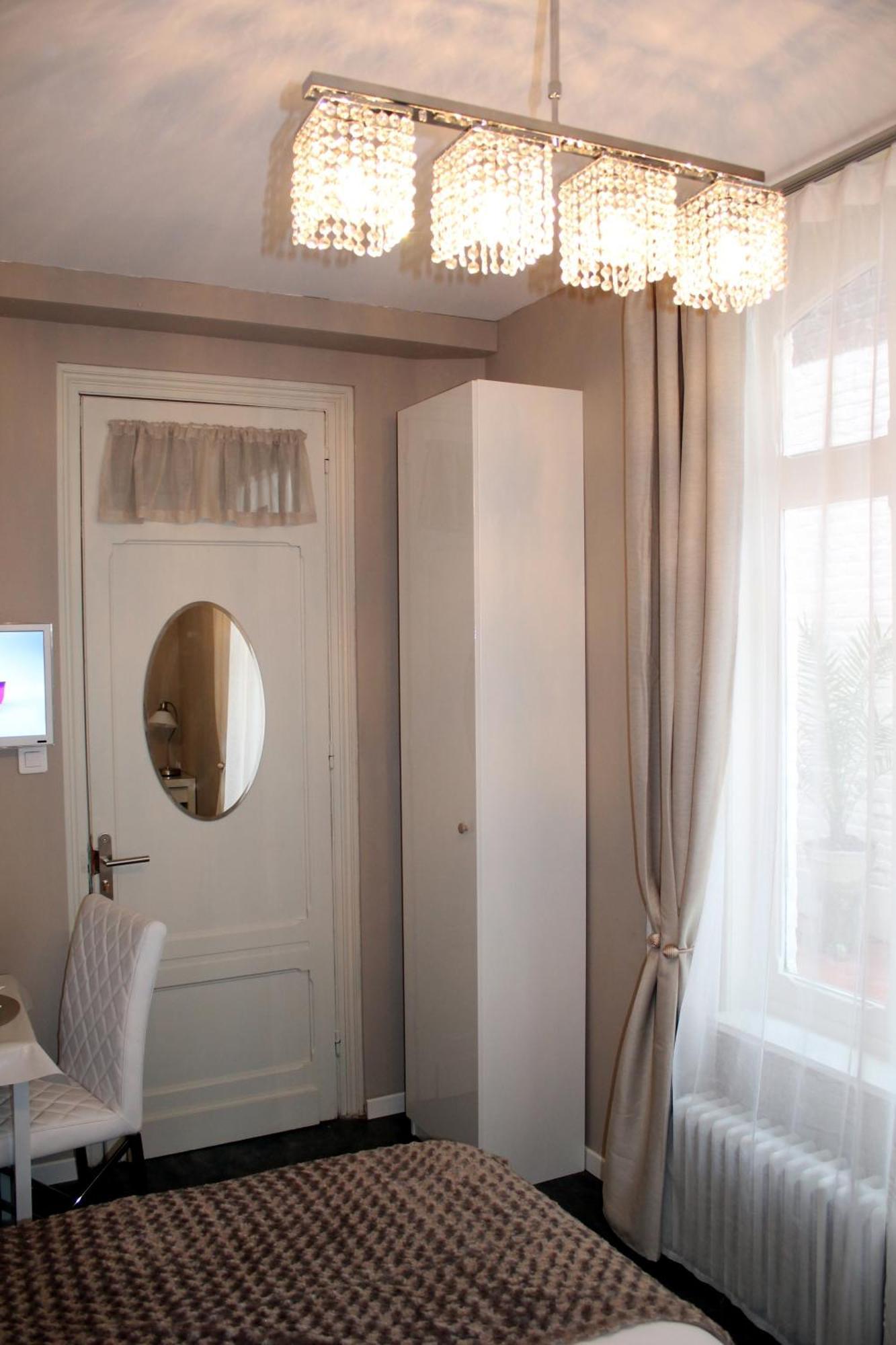 A La Fleur D Oranger - Lille La Madeleine Bed & Breakfast La Madeleine  Exterior photo